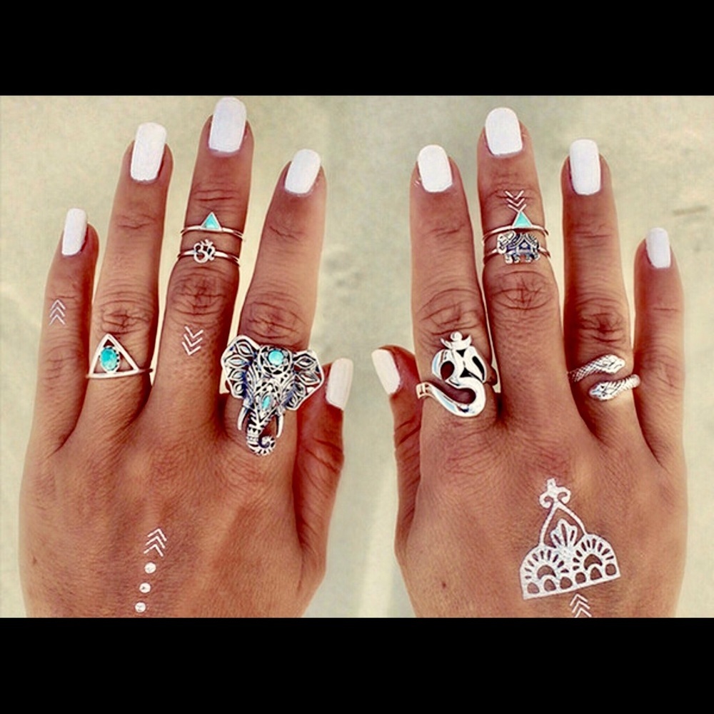 BLACK FRIDAY DEAL!🤑!Silver 8pc “Boho” Rings, Only 💲10.00!